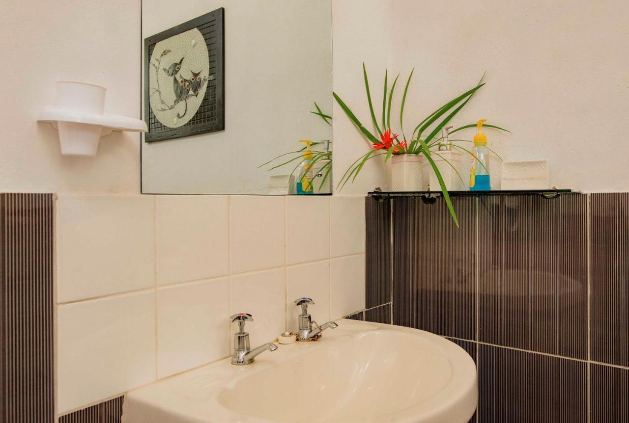 Cluny Lodge リロングウェ エクステリア 写真